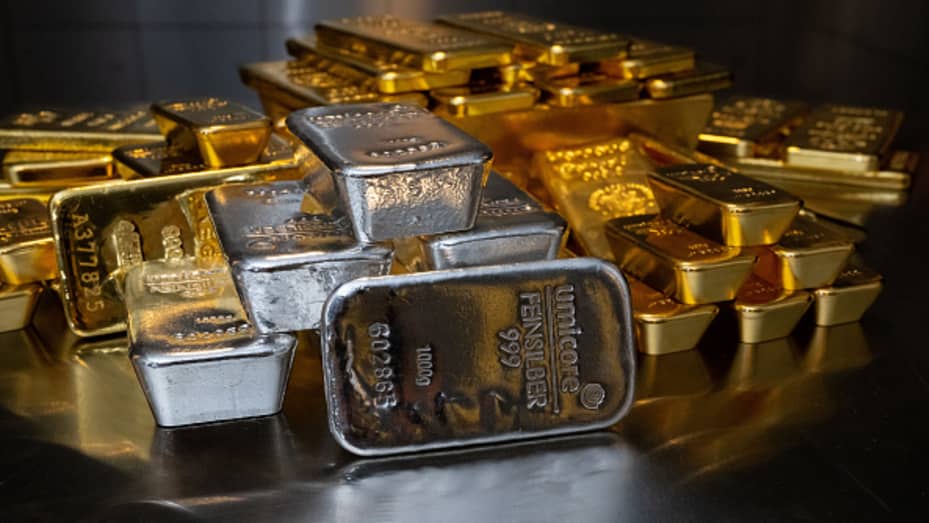 Cmimi i arit, argjendit dhe bakrit ne nivele rekord, pritet rritje
